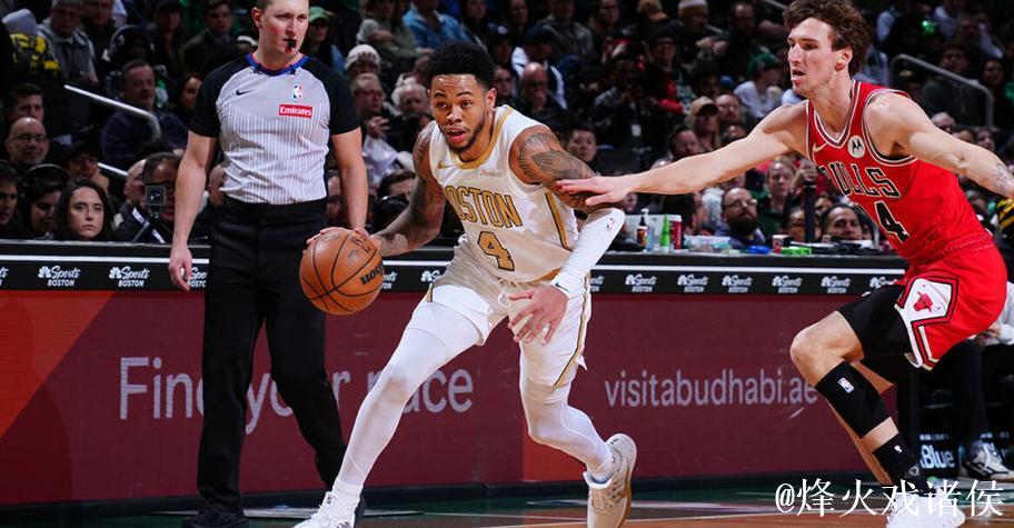 西蒙斯27分布泽利斯26分 绿军轻取公牛迎四连胜